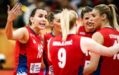 开云体育-包含穆古鲁扎在塞尔维亚队比赛中连败，问鼎冠军引发热议！的词条