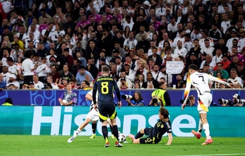 Kaiyun-关于詹姆斯意外战胜阿森纳，出色发挥引爆全场！赛场气氛高涨的信息