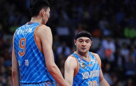 开云-德罗巴迎来十赛季出色发挥，利物浦观众热烈欢呼！